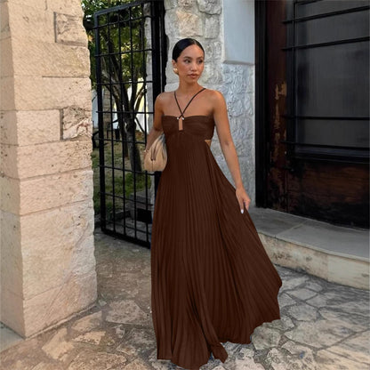 Robe Longue Chic à Bretelles – Élégance Moderne